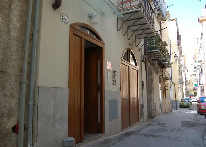 Federico SecondoBed and Breakfast